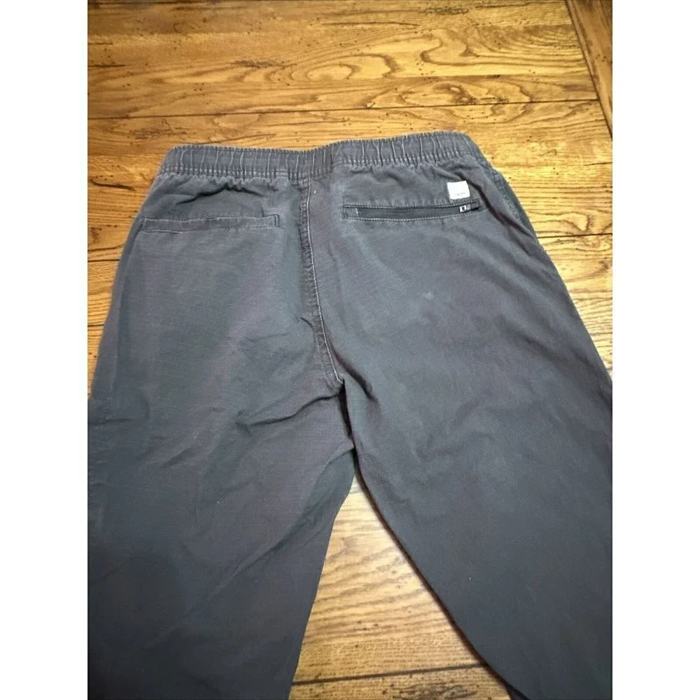 Vuori Pants Men size Small Climber Ripstop Drawstring straight Cargo Gray U11